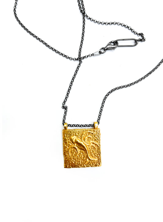 Collar colgante Pez Ola