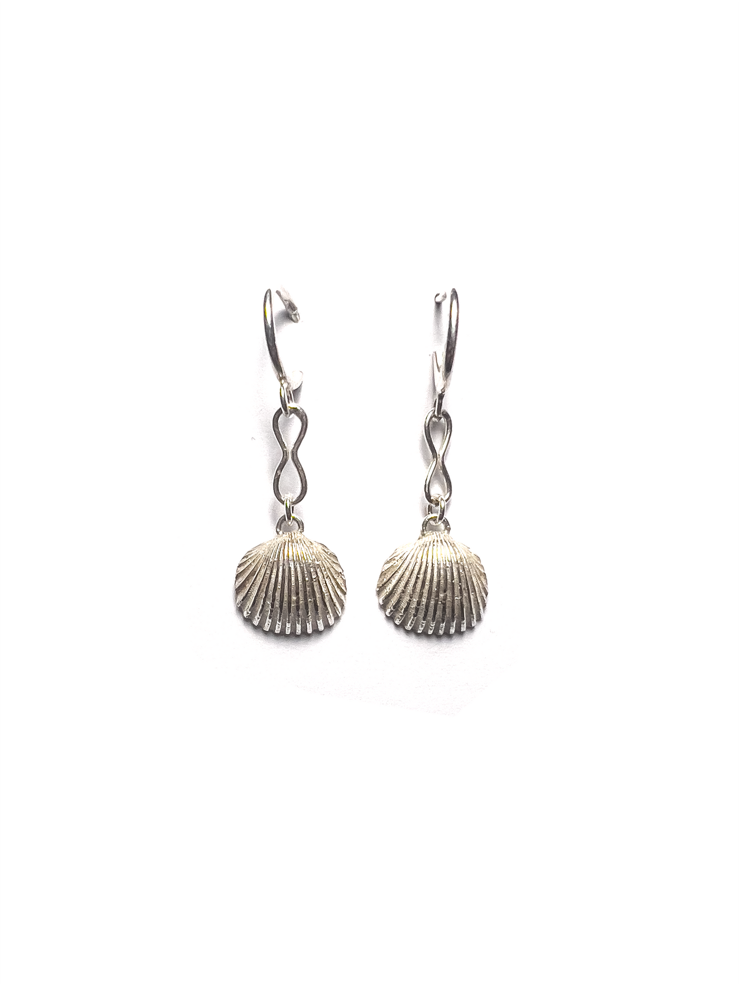 Pendientes aro colgante concha